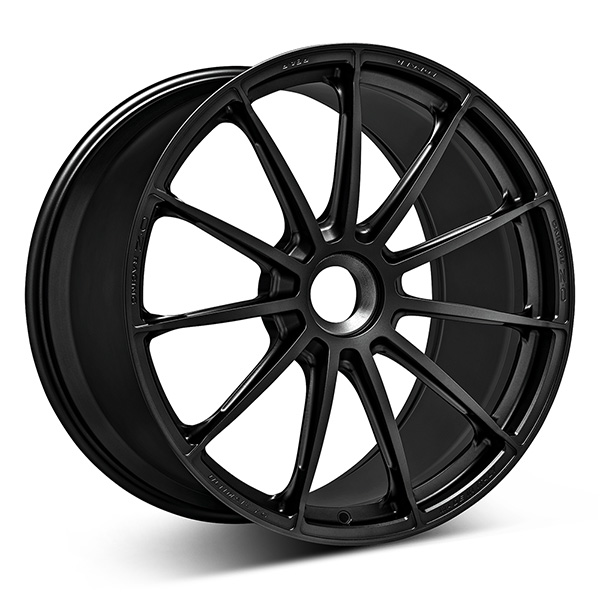 OZ ULTIMATE CL M.BLK | 8,5X20 CENTER LOCK E61 C84,00 8.5x20 5/130 ET61 CB84